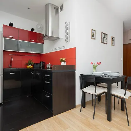 Cosy In With Garden, Parking And Fan By Renters Apartament